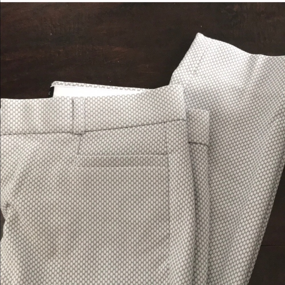 Banana Republic Rare Grey Textured Sloan Cut Pant